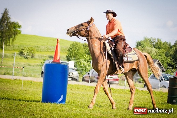 Zdjęcie w galerii na portalu naszraciborz.pl: Konna majówka w Pawłowie  wiadomości z regionu