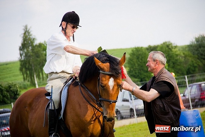Zdjęcie w galerii na portalu naszraciborz.pl: Konna majówka w Pawłowie  wiadomości z regionu