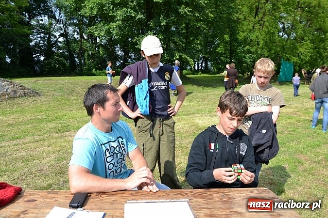 Zdjęcie w galerii na portalu naszraciborz.pl: Tworków bawi się na Nocy Świętojańskiej wiadomości z regionu