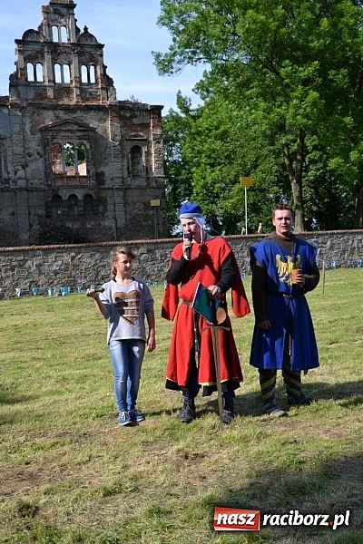 Zdjęcie w galerii na portalu naszraciborz.pl: Tworków bawi się na Nocy Świętojańskiej wiadomości z regionu