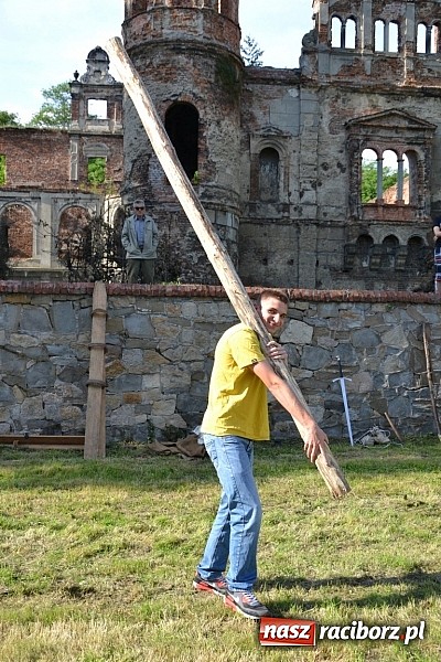 Zdjęcie w galerii na portalu naszraciborz.pl: Tworków bawi się na Nocy Świętojańskiej wiadomości z regionu