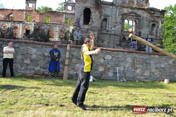 Zdjęcie w galerii na portalu naszraciborz.pl: Tworków bawi się na Nocy Świętojańskiej wiadomości z regionu