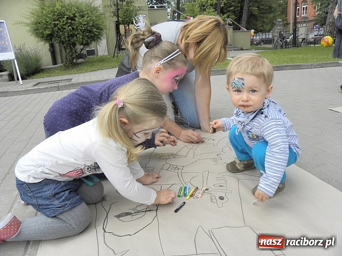 Zdjęcie w galerii na portalu naszraciborz.pl: Dzień Dziecka z Koziołkiem wiadomości z regionu