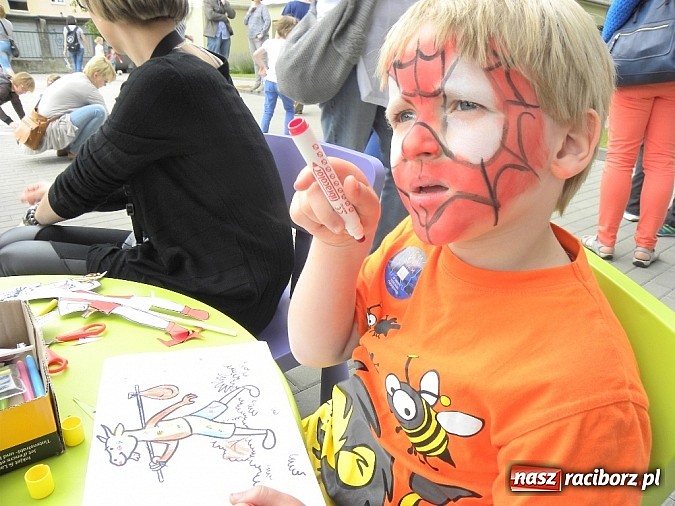 Zdjęcie w galerii na portalu naszraciborz.pl: Dzień Dziecka z Koziołkiem wiadomości z regionu