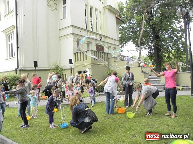 Zdjęcie w galerii na portalu naszraciborz.pl: Dzień Dziecka z Koziołkiem wiadomości z regionu