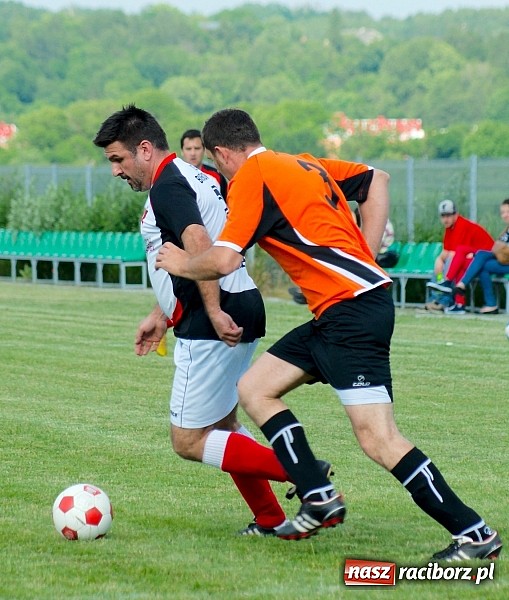Zdjęcie w galerii na portalu naszraciborz.pl: Wymęczone zwycięstwo Wichru. Bieńkowice własnym cieniem wiadomości z regionu