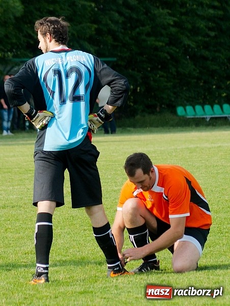 Zdjęcie w galerii na portalu naszraciborz.pl: Wymęczone zwycięstwo Wichru. Bieńkowice własnym cieniem wiadomości z regionu