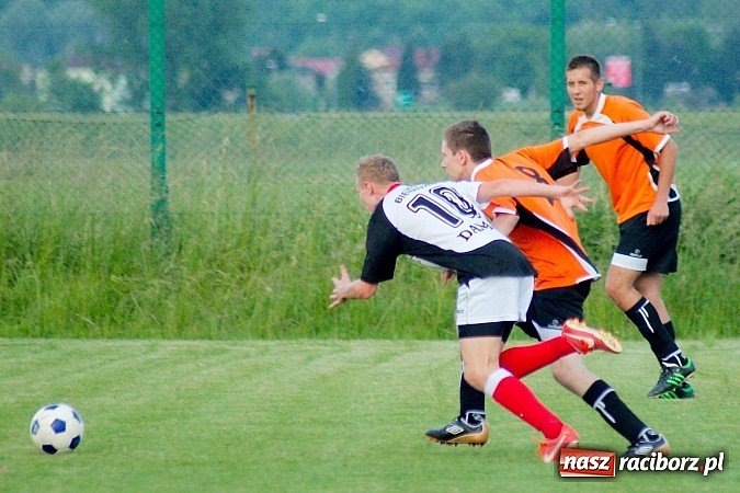 Zdjęcie w galerii na portalu naszraciborz.pl: Wymęczone zwycięstwo Wichru. Bieńkowice własnym cieniem wiadomości z regionu