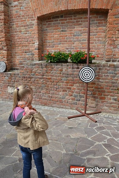 Zdjęcie w galerii na portalu naszraciborz.pl: PTTK zorganizował na zamku Dzień Dziecka  wiadomości z regionu