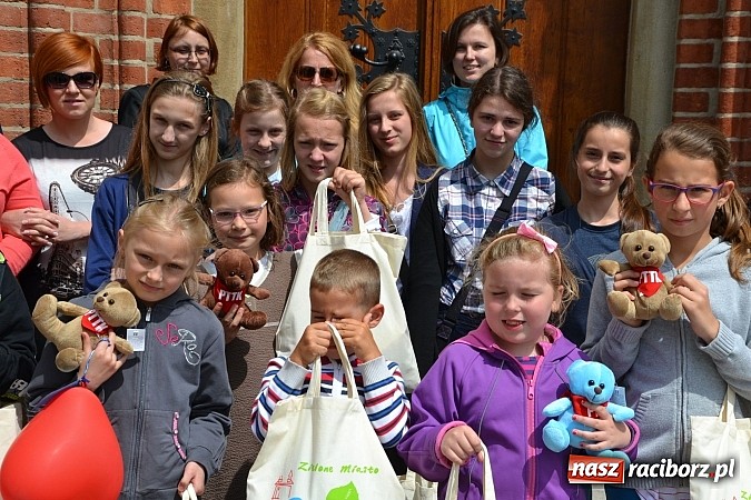 Zdjęcie w galerii na portalu naszraciborz.pl: PTTK zorganizował na zamku Dzień Dziecka  wiadomości z regionu