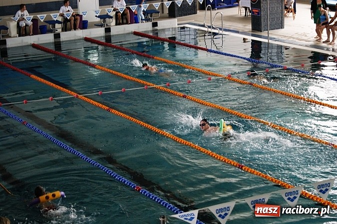 Zdjęcie w galerii na portalu naszraciborz.pl: Integracyjny festiwal pływacki na Dzień Dziecka wiadomości z regionu