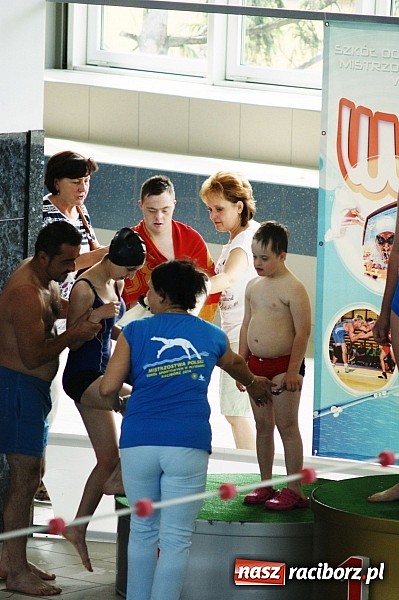 Zdjęcie w galerii na portalu naszraciborz.pl: Integracyjny festiwal pływacki na Dzień Dziecka wiadomości z regionu