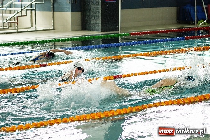 Zdjęcie w galerii na portalu naszraciborz.pl: Integracyjny festiwal pływacki na Dzień Dziecka wiadomości z regionu