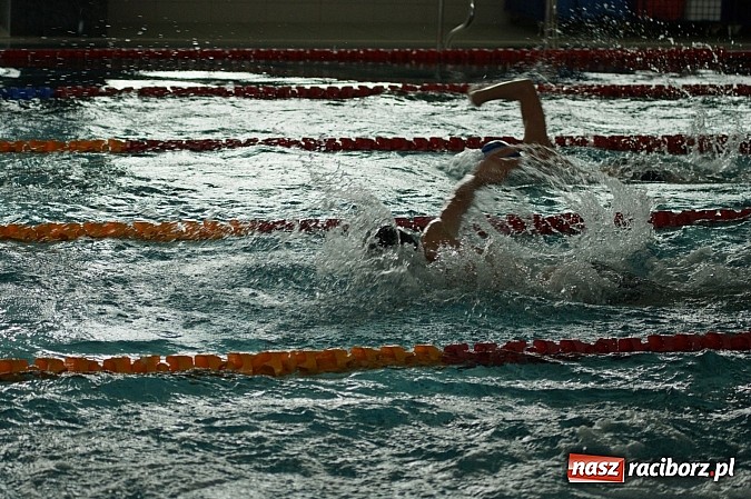 Zdjęcie w galerii na portalu naszraciborz.pl: Integracyjny festiwal pływacki na Dzień Dziecka wiadomości z regionu
