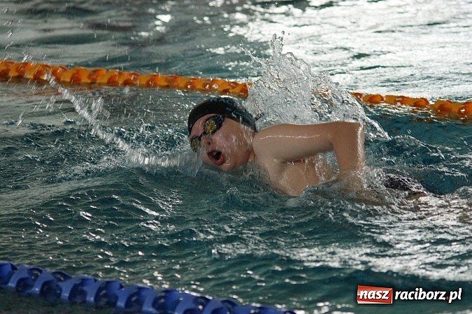 Zdjęcie w galerii na portalu naszraciborz.pl: Integracyjny festiwal pływacki na Dzień Dziecka wiadomości z regionu
