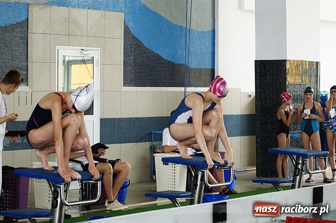 Zdjęcie w galerii na portalu naszraciborz.pl: Integracyjny festiwal pływacki na Dzień Dziecka wiadomości z regionu