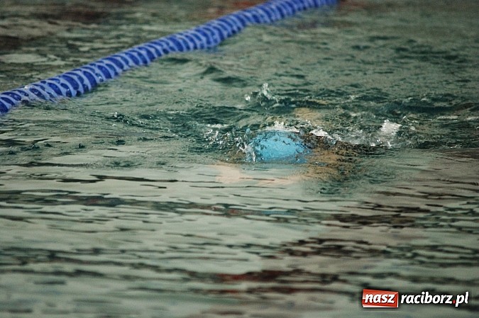 Zdjęcie w galerii na portalu naszraciborz.pl: Integracyjny festiwal pływacki na Dzień Dziecka wiadomości z regionu