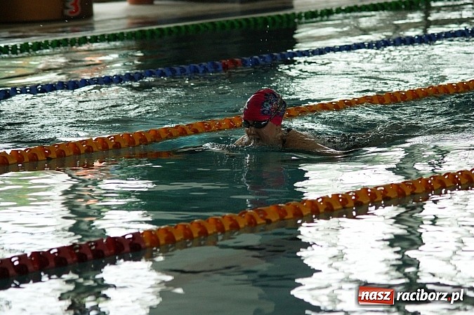 Zdjęcie w galerii na portalu naszraciborz.pl: Integracyjny festiwal pływacki na Dzień Dziecka wiadomości z regionu