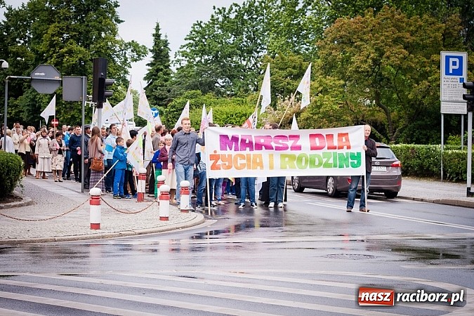 Zdjęcie w galerii na portalu naszraciborz.pl: Raciborski Marsz dla Życia i Rodziny wiadomości z regionu