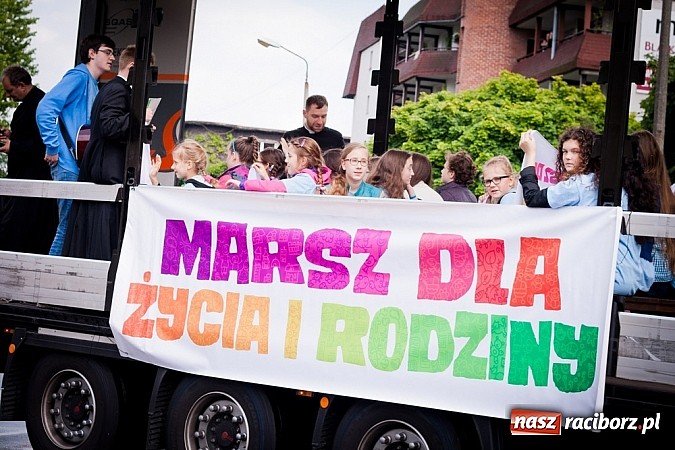 Zdjęcie w galerii na portalu naszraciborz.pl: Raciborski Marsz dla Życia i Rodziny wiadomości z regionu