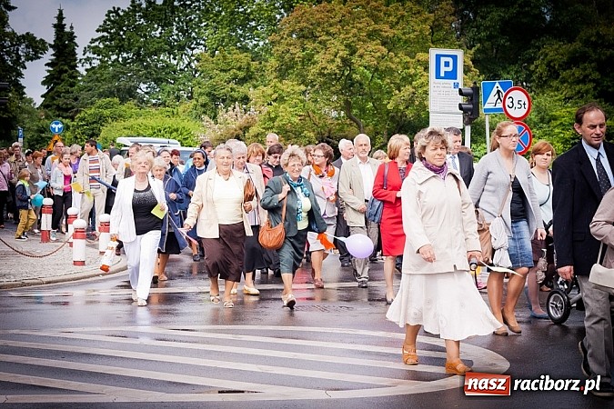 Zdjęcie w galerii na portalu naszraciborz.pl: Raciborski Marsz dla Życia i Rodziny wiadomości z regionu