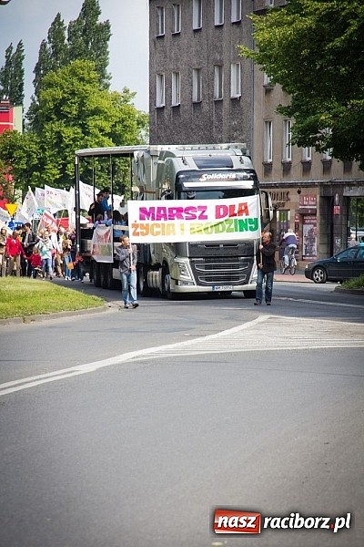 Zdjęcie w galerii na portalu naszraciborz.pl: Raciborski Marsz dla Życia i Rodziny wiadomości z regionu