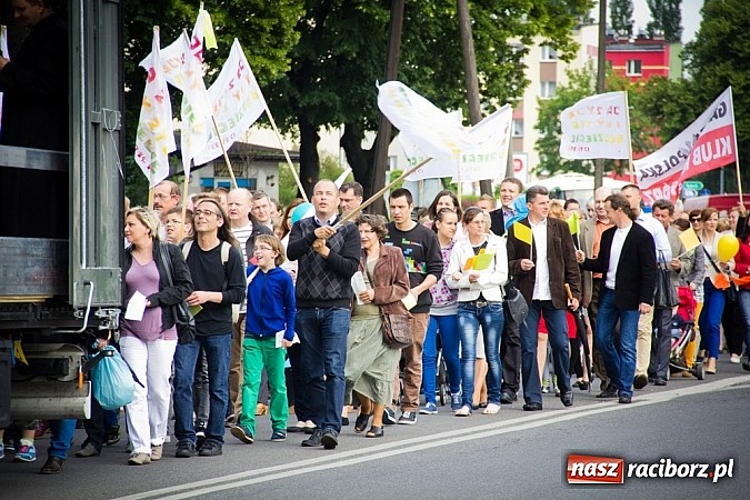 Zdjęcie w galerii na portalu naszraciborz.pl: Raciborski Marsz dla Życia i Rodziny wiadomości z regionu