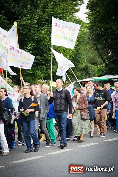 Zdjęcie w galerii na portalu naszraciborz.pl: Raciborski Marsz dla Życia i Rodziny wiadomości z regionu