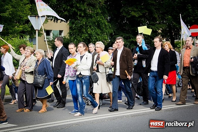 Zdjęcie w galerii na portalu naszraciborz.pl: Raciborski Marsz dla Życia i Rodziny wiadomości z regionu