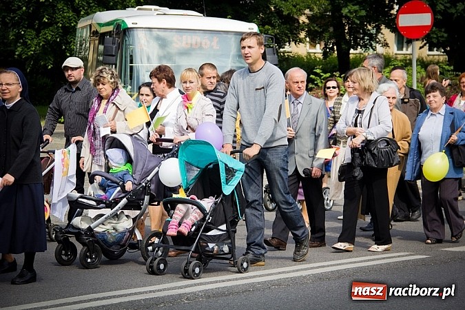 Zdjęcie w galerii na portalu naszraciborz.pl: Raciborski Marsz dla Życia i Rodziny wiadomości z regionu