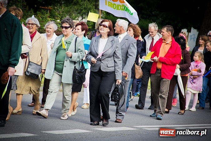Zdjęcie w galerii na portalu naszraciborz.pl: Raciborski Marsz dla Życia i Rodziny wiadomości z regionu