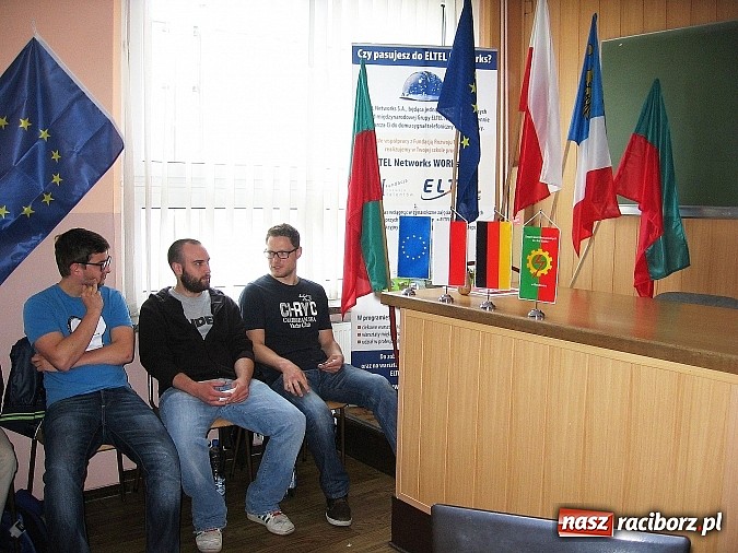 Zdjęcie w galerii na portalu naszraciborz.pl: Młodzi Niemcy na praktyce zawodowej w Raciborzu wiadomości z regionu