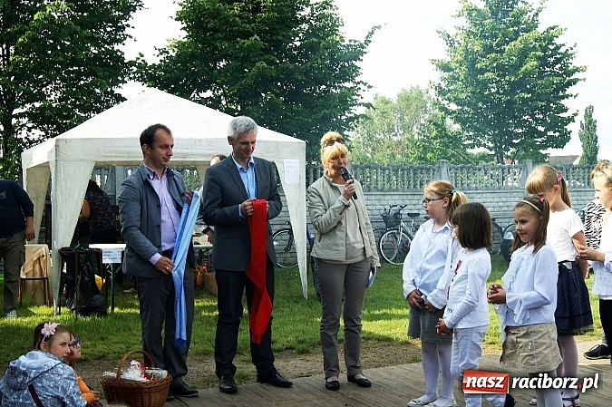 Zdjęcie w galerii na portalu naszraciborz.pl: Korowód przebierańców na festynie w Bieńkowicach wiadomości z regionu