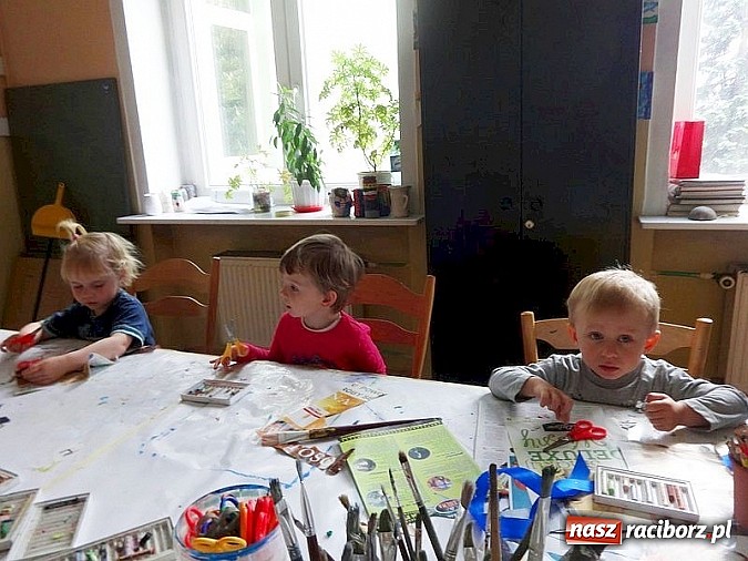 Zdjęcie w galerii na portalu naszraciborz.pl: Majówki grupy Fiku-miku w RCK wiadomości z regionu