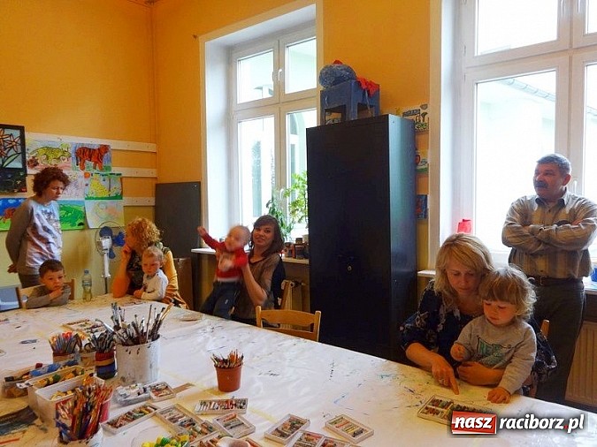 Zdjęcie w galerii na portalu naszraciborz.pl: Majówki grupy Fiku-miku w RCK wiadomości z regionu