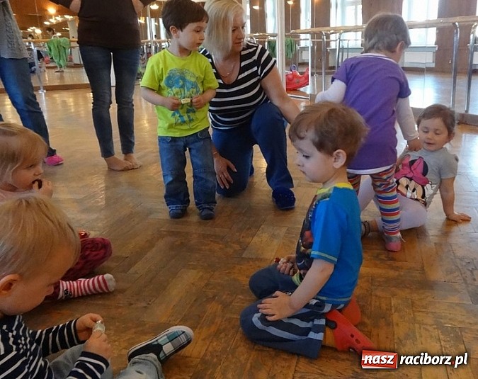 Zdjęcie w galerii na portalu naszraciborz.pl: Majówki grupy Fiku-miku w RCK wiadomości z regionu