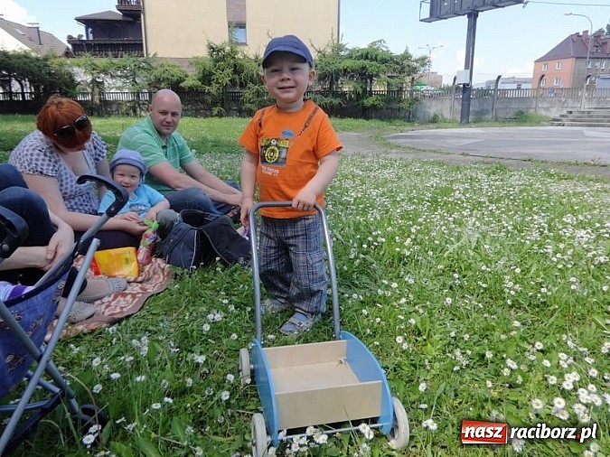 Zdjęcie w galerii na portalu naszraciborz.pl: Majówki grupy Fiku-miku w RCK wiadomości z regionu