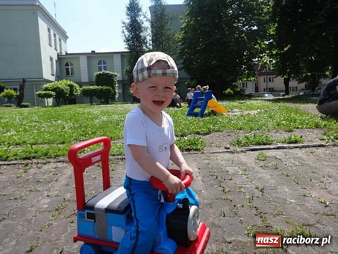 Zdjęcie w galerii na portalu naszraciborz.pl: Majówki grupy Fiku-miku w RCK wiadomości z regionu