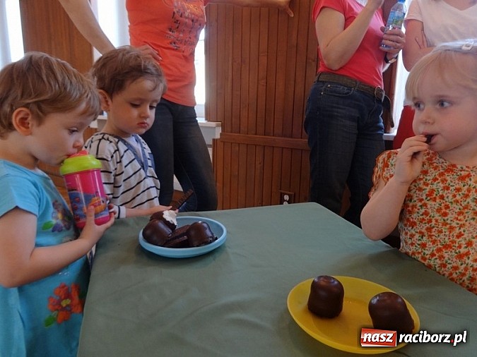Zdjęcie w galerii na portalu naszraciborz.pl: Majówki grupy Fiku-miku w RCK wiadomości z regionu