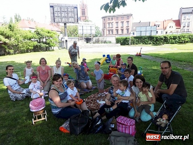 Zdjęcie w galerii na portalu naszraciborz.pl: Majówki grupy Fiku-miku w RCK wiadomości z regionu