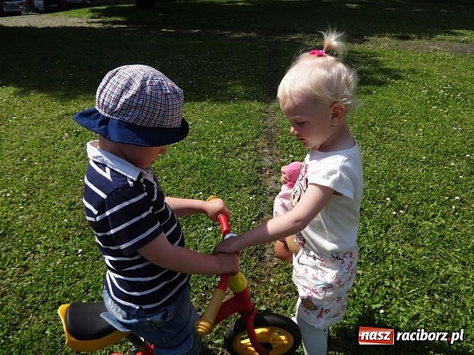 Zdjęcie w galerii na portalu naszraciborz.pl: Majówki grupy Fiku-miku w RCK wiadomości z regionu