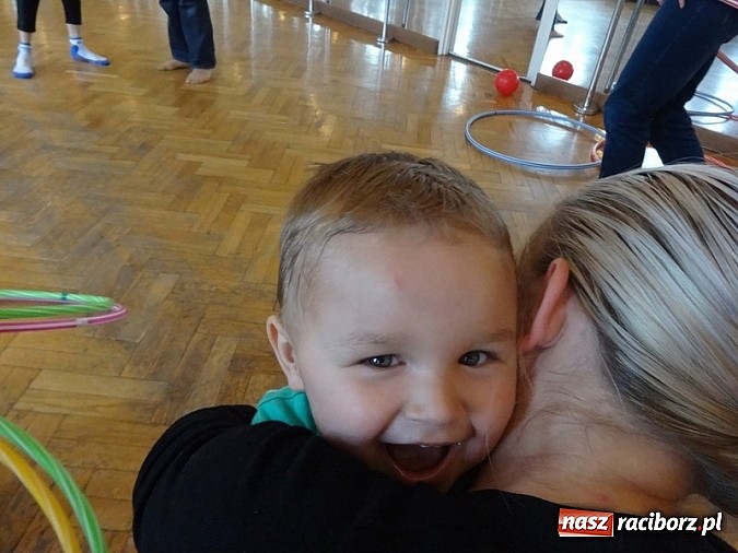 Zdjęcie w galerii na portalu naszraciborz.pl: Majówki grupy Fiku-miku w RCK wiadomości z regionu