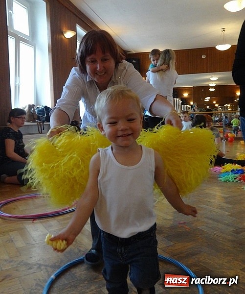 Zdjęcie w galerii na portalu naszraciborz.pl: Majówki grupy Fiku-miku w RCK wiadomości z regionu