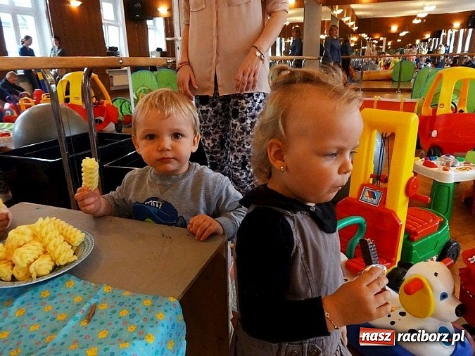 Zdjęcie w galerii na portalu naszraciborz.pl: Majówki grupy Fiku-miku w RCK wiadomości z regionu