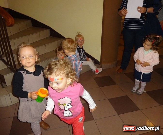 Zdjęcie w galerii na portalu naszraciborz.pl: Majówki grupy Fiku-miku w RCK wiadomości z regionu