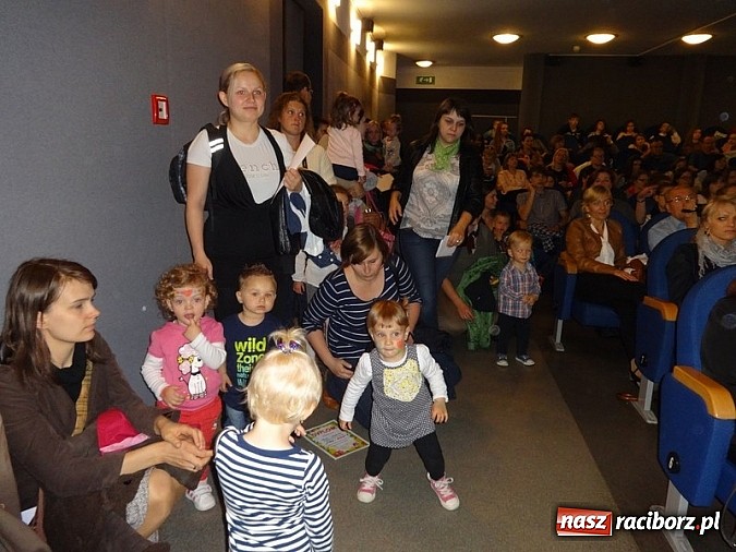 Zdjęcie w galerii na portalu naszraciborz.pl: Majówki grupy Fiku-miku w RCK wiadomości z regionu