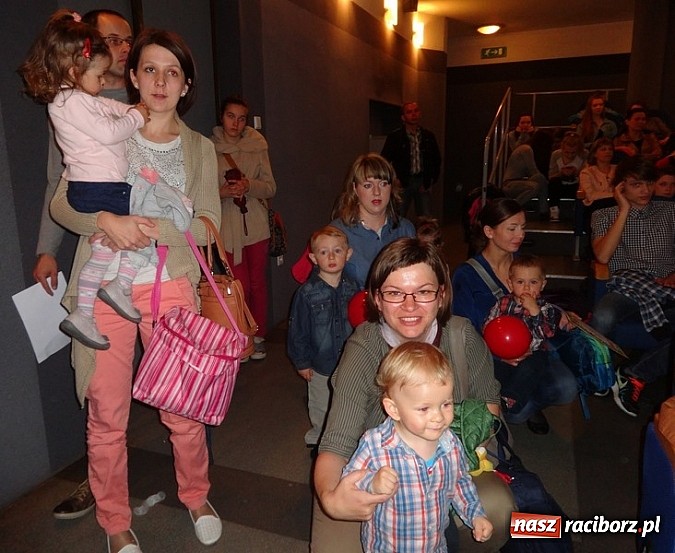 Zdjęcie w galerii na portalu naszraciborz.pl: Majówki grupy Fiku-miku w RCK wiadomości z regionu