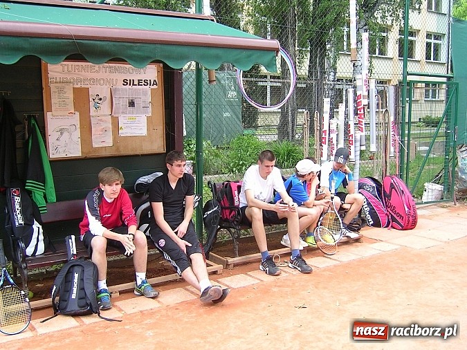 Zdjęcie w galerii na portalu naszraciborz.pl: Tenisowy Dzień Dziecka na korcie w Rafako wiadomości z regionu