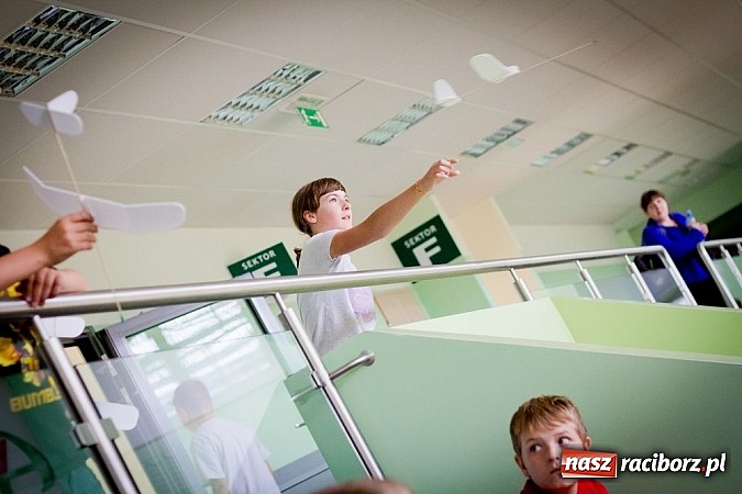 Zdjęcie w galerii na portalu naszraciborz.pl: X Halowe Zawody Szybowc&oacute;w Styropianowych wiadomości z regionu