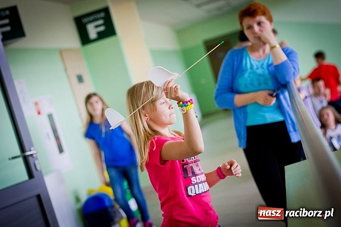 Zdjęcie w galerii na portalu naszraciborz.pl: X Halowe Zawody Szybowc&oacute;w Styropianowych wiadomości z regionu